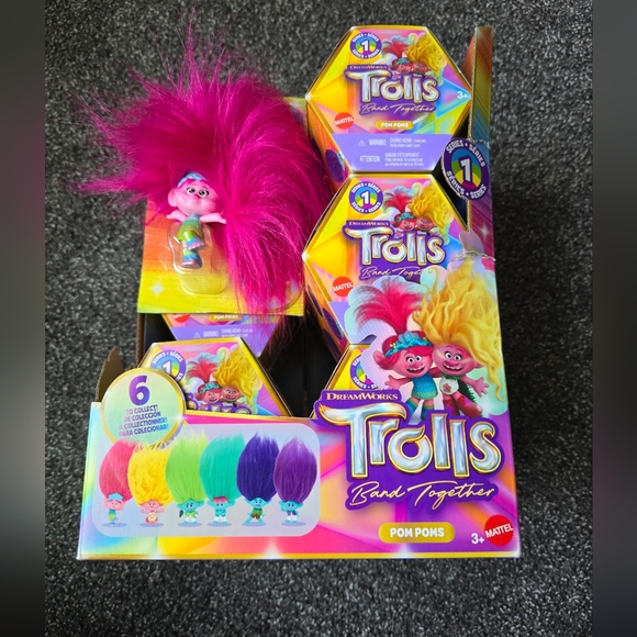 Trolls Band Together Pom Poms Series 1 Collectibles Unopened Lot of 16 Boxes - Picture 1 of 3
